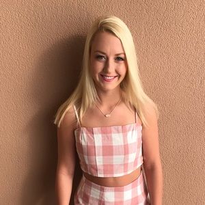 Meet your Posher, Hope